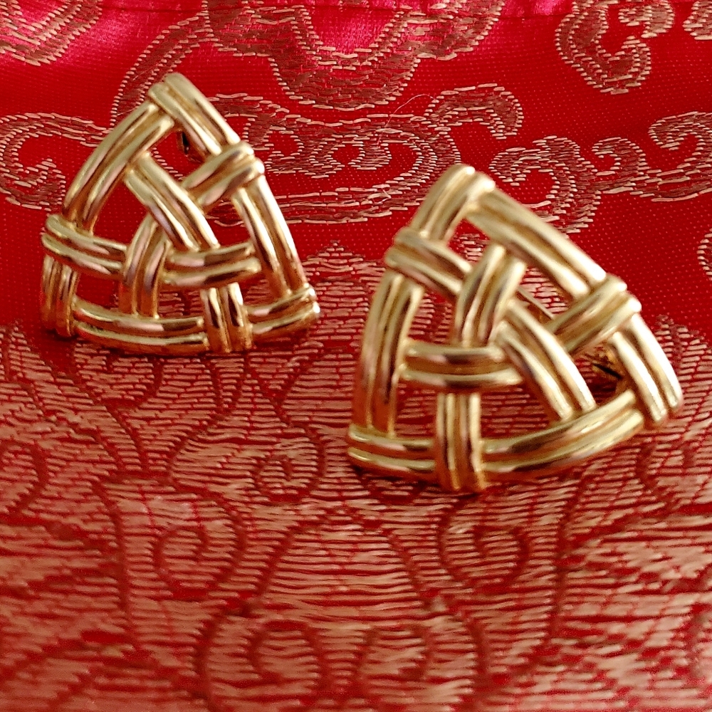 Vintage Monet Twisted Rope Triangle Earrings